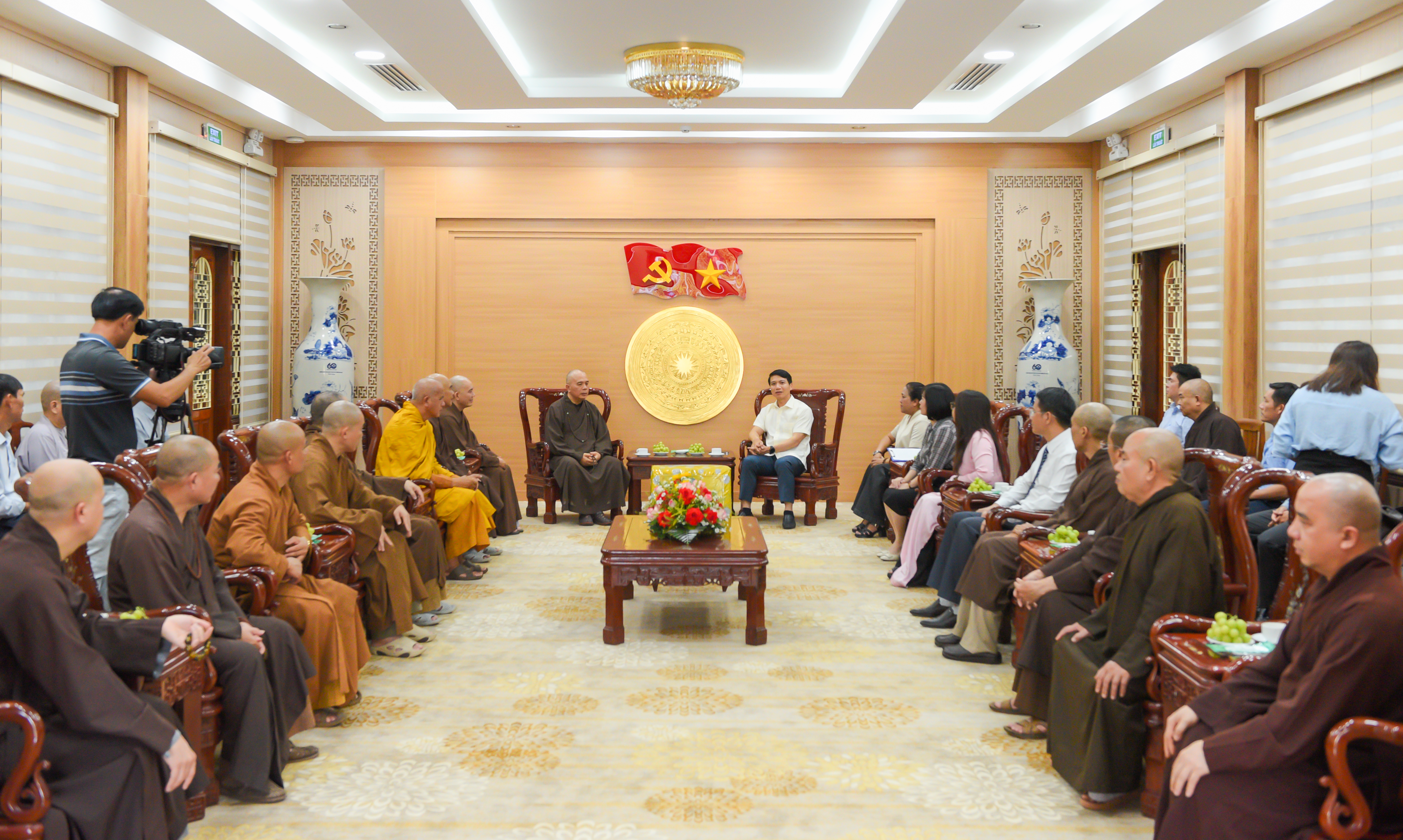Ban Thường trực Ban Trị sự GHPGVN tỉnh Gia Lai thăm lãnh đạo tỉnh sau sáp nhập